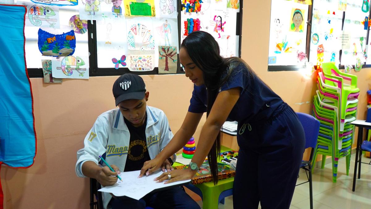 Aulas hospitalarias : la esperanza de seguir aprendiendo desde la cama de un hospital