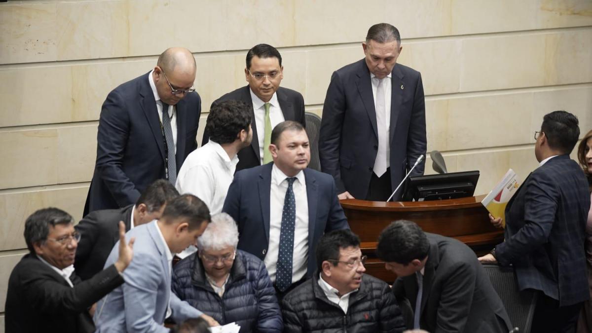 Presidente del Senado ordenó reforzar controles para ingreso al Congreso antes de la elección de nuevo magistrado de la Corte