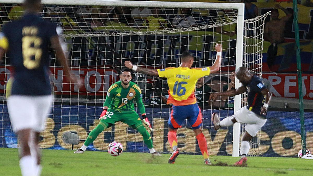 Video | Ecuador se va arriba con gol de Enner Valencia en el juego con Colombia de la elimninatoria al Mundial del 2026