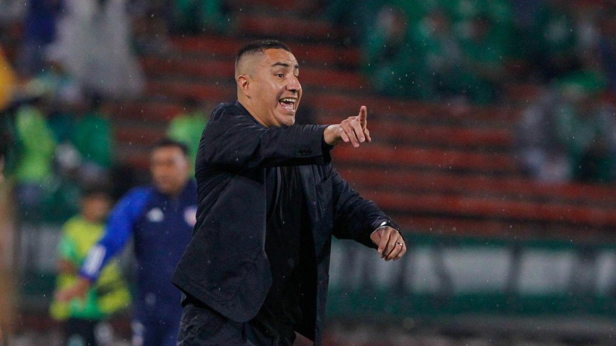 Efraín Juárez: From Skepticism to Success at Atlético Nacional