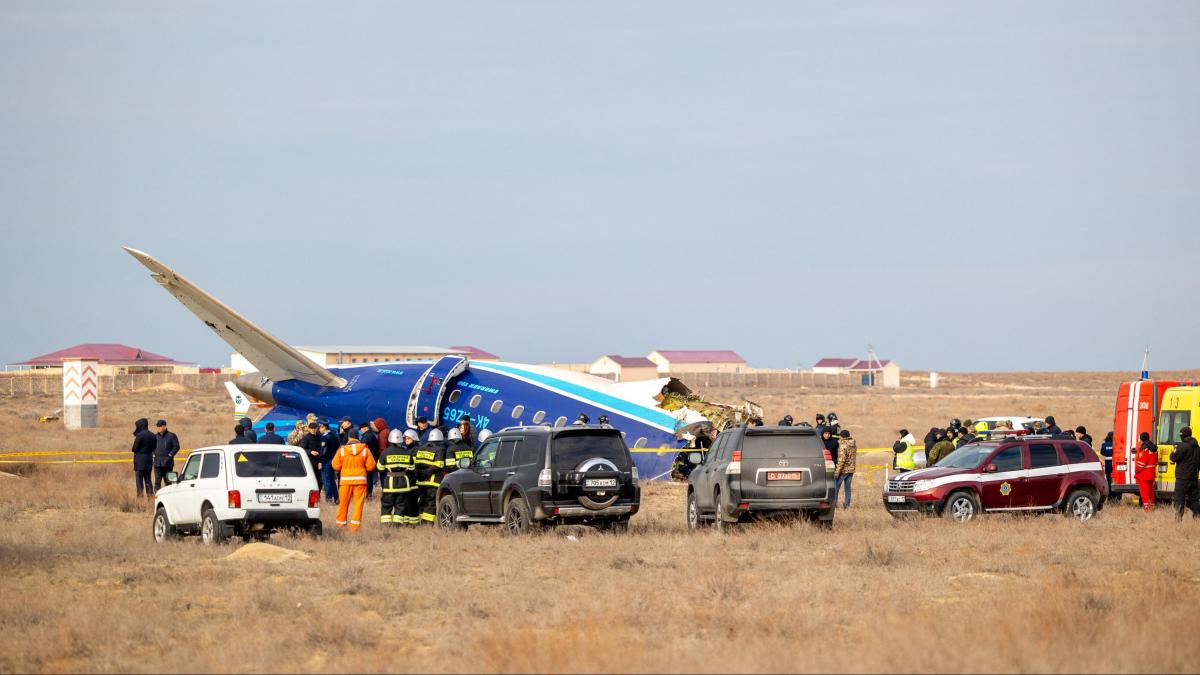 Esto sería lo que derribó el avión que cayó en Kazajistán, según fuentes de seguridad de Azerbaiyán