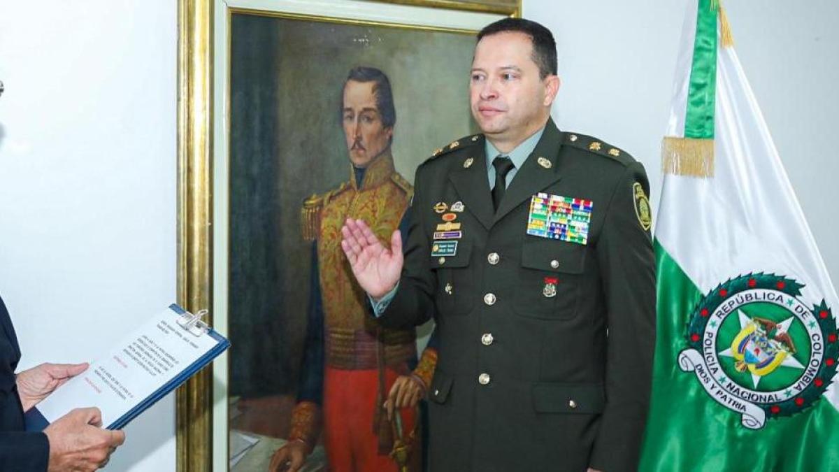 Bu, yeni yönetmen General Carlos Triana'nın gelmesinden sonra polis kubbesi