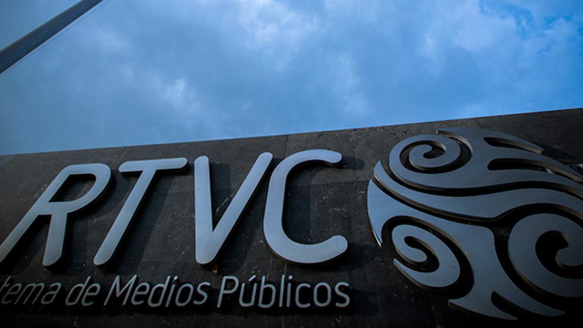 Cuestionamientos a RTVC por señalamientos contra la oposición reabren el debate sobre el uso de los medios públicos