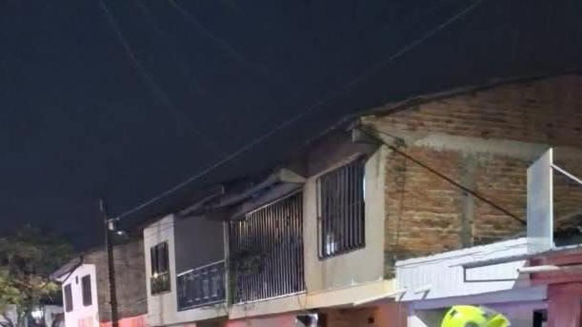 Jamundí'de zulümle sonuçlanan görünen bir soygunda bir polis öldürüldü; Başka bir kişi öldü