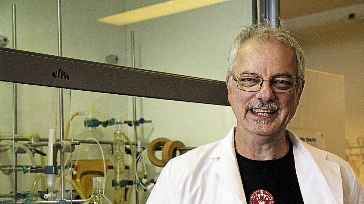 Morten Meldal Wins Nobel Prize in Chemistry
