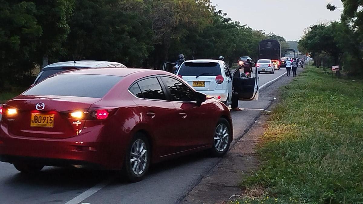Transportadores informales bloquearon vías de acceso del Cesar y La Guajira