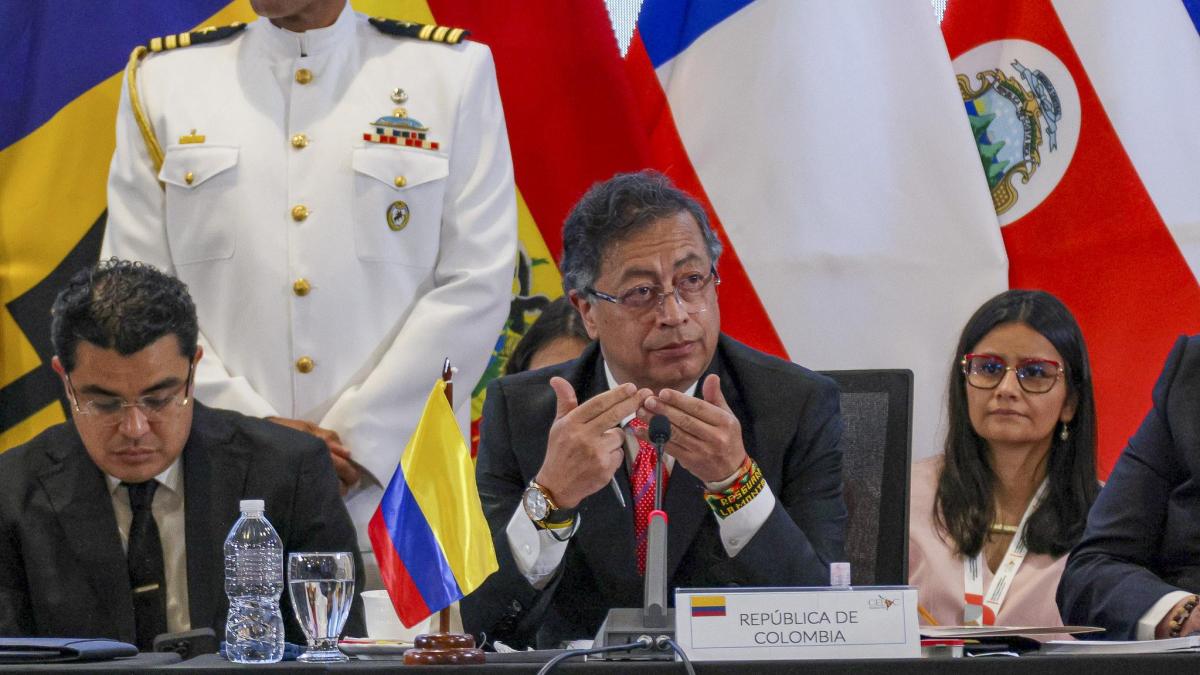 Presidente Petro insiste en que América Latina debe apostarle al multilateralismo en cumbre de la Celac