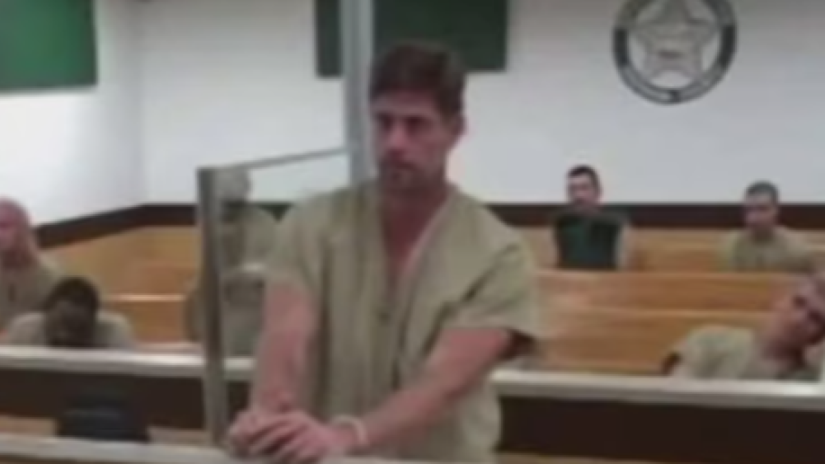 Revelan video del actor William Levy esposado en corte de Estados Unidos y la razón por la que lo habrían detenido