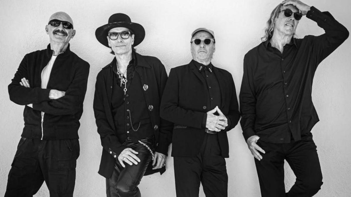 Como tener a King Crimson en Bogotá: la visita de Beat y su rock progresivo