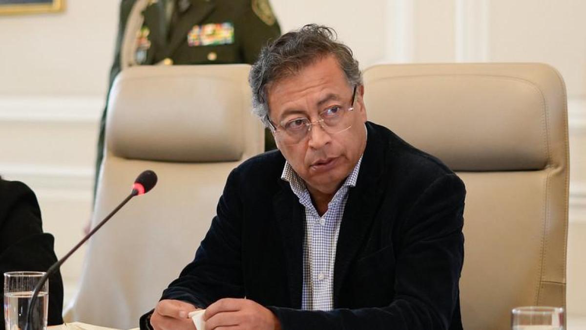 El mensaje del presidente Petro a EE. UU. y Bukele luego de que Corte de ese país frenó expulsión de venezolanos
