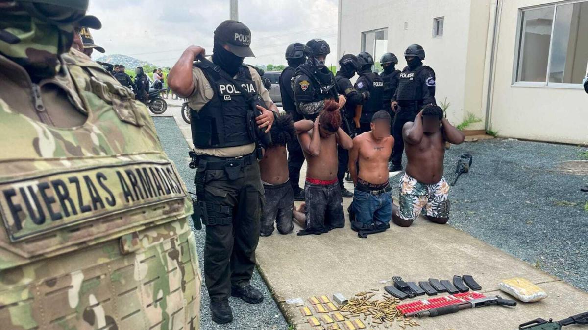 Las bandas criminales se toman las redes sociales en Ecuador para infundir terror