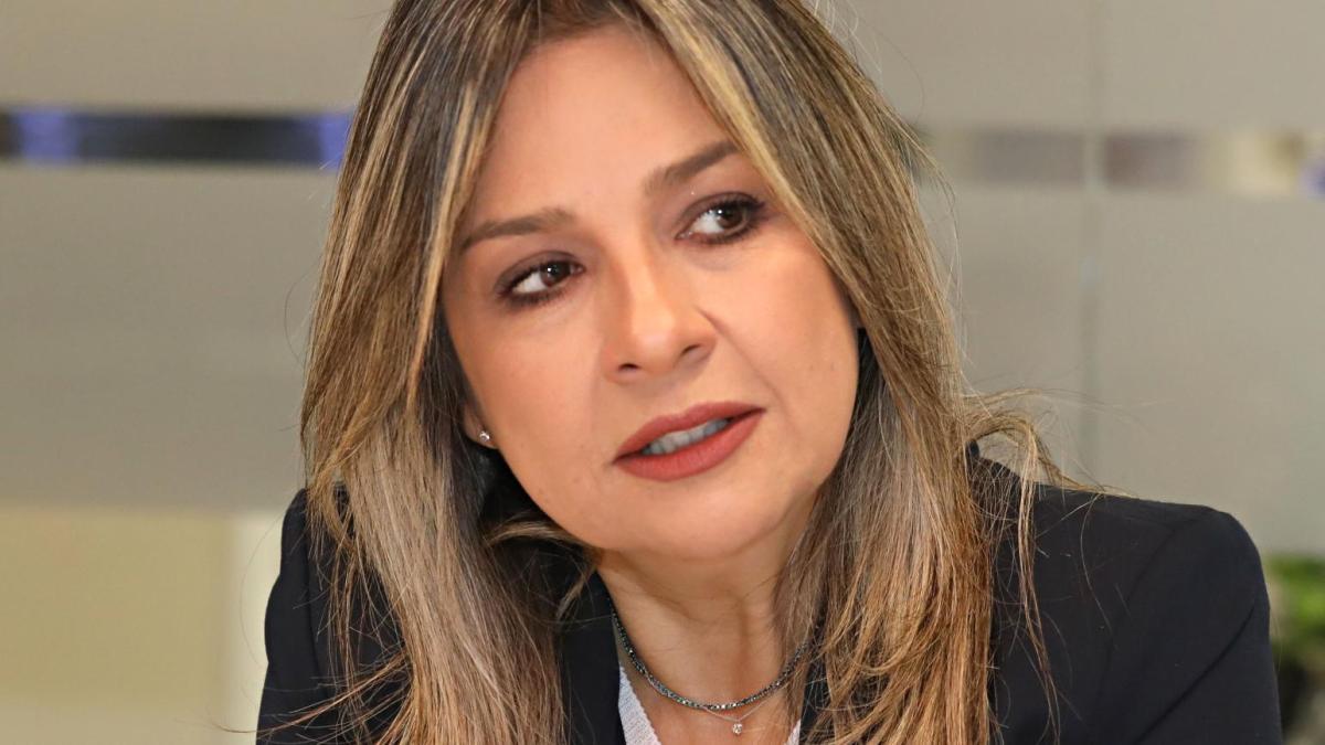 Vicky Dávila revela su historia en su libro más íntimo sobre el 'costo de decir la verdad'