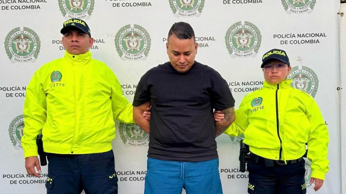 Policía de Barranquilla captura a miembro de Los Costeños con circular azul de Interpol: fue patrullero hasta 2023