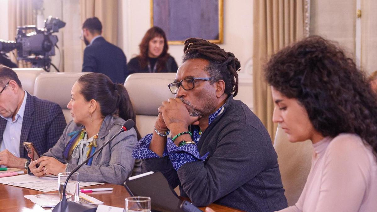 Minigualdad reconoce ‘dificultades operativas y administrativas’ en la implementación de programa Jóvenes en Paz