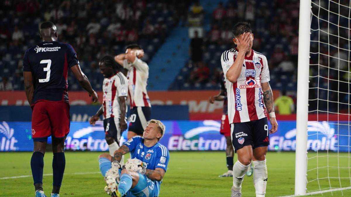 Medellín se ilusiona con la final: le ganó bien a un pobre Junior y es el líder del cuadrangular A de la Liga Publicado por EL TIEMPO.COM -Deportes