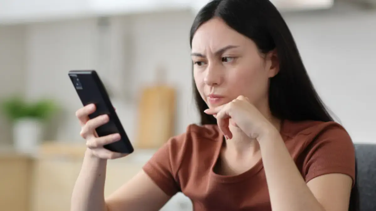Un clic a tiempo: estos son los botones que debería apagar de su celular para disminuir el riesgo de ciberataques