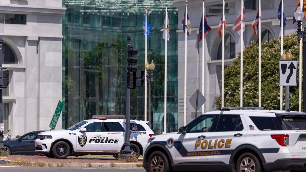 Un acuerdo judicial frena a Donald Trump en su intento por controlar la policía de Washington en nombre de la lucha contra el crimen, ¿de qué trata?