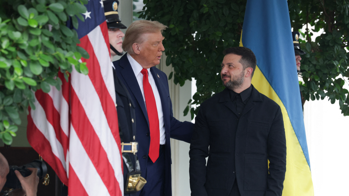 Dos lecturas de los movimientos en el tema de Ucrania tras las cumbres de Trump con Putin y Zelenski