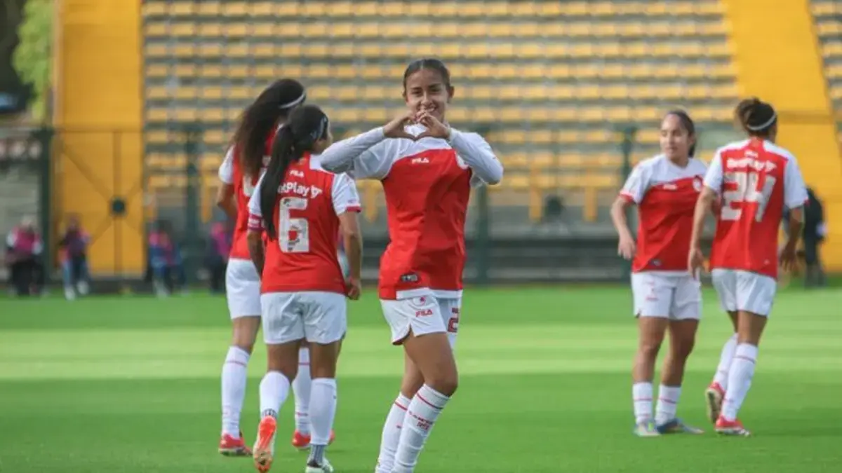 Ni en hombres ni en mujeres: Millonarios perdió el clásico contra Santa Fe y quedó en estado crítico en los cuadrangulares de la Liga Femenina