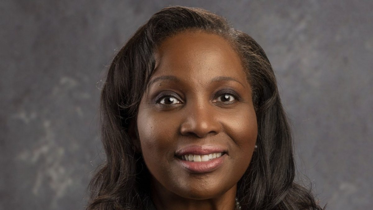 Donald Trump exige la dimisión de Lisa Cook, gobernadora de la Reserva Federal de EE. UU., en medio de acusaciones de fraude y presión por bajar tasas