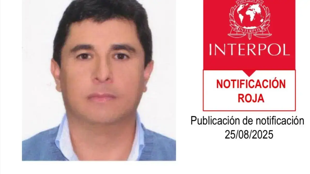 Tekrar interpol kırmızı dairesel