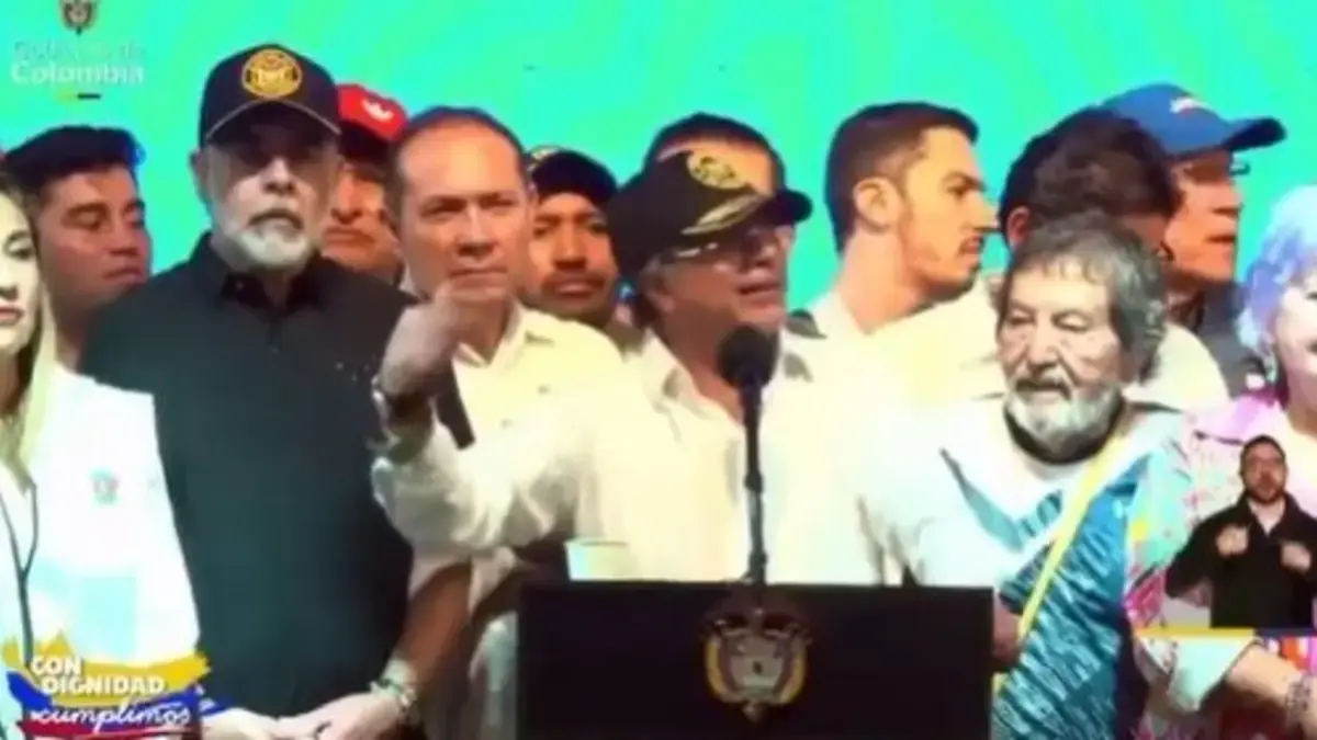 Presidente Gustavo Petro se refirió a reelección en evento público en Bucaramanga: 'Por mí no podrán votar, o quizás algún día, uno nunca sabe'