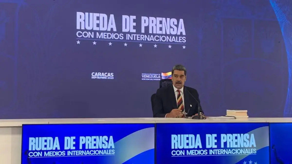 ‘Si Venezuela fuera agredida, pasaría inmediatamente a la lucha armada’: advierte Nicolás Maduro tras despliegue militar de Estados Unidos
