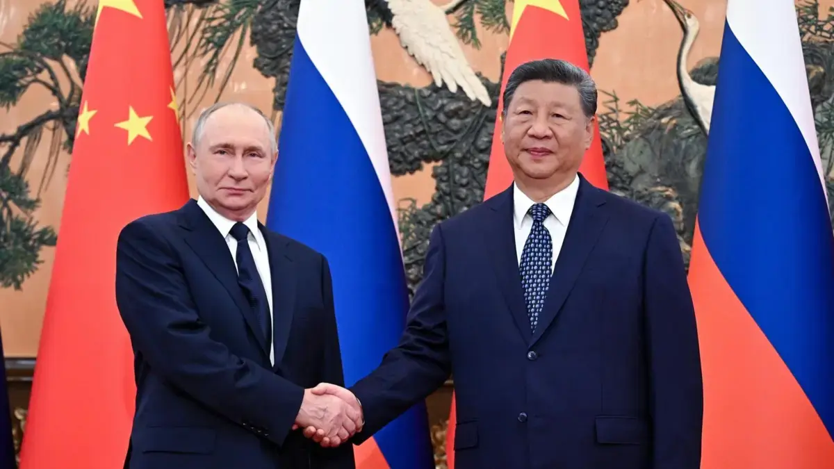 Vladimir Putin firma importante acuerdo con China tras reunión con Xi Jinping: la construcción de nuevo gasoducto ruso que desafía a EE. UU. y Europa