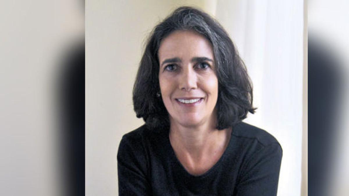 Entrevista de María Isabel Rueda con la exdirectora de la Dian, Fanny ...