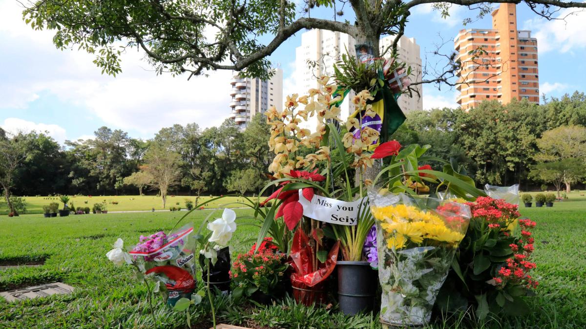 La tumba de Ayrton Senna, un lugar sagrado que lo mantiene vivo