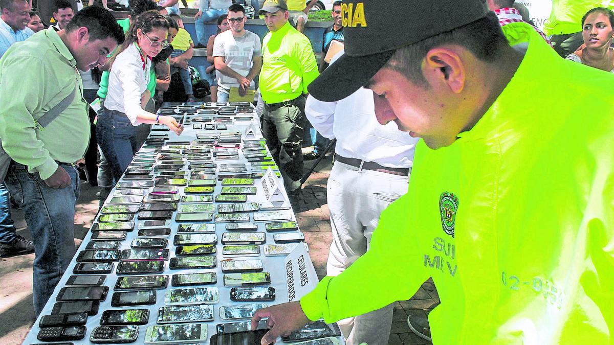 Bogotá: concejal Uscátegui propone realizar allanamientos exprés para recuperar celulares robados en la ciudad 