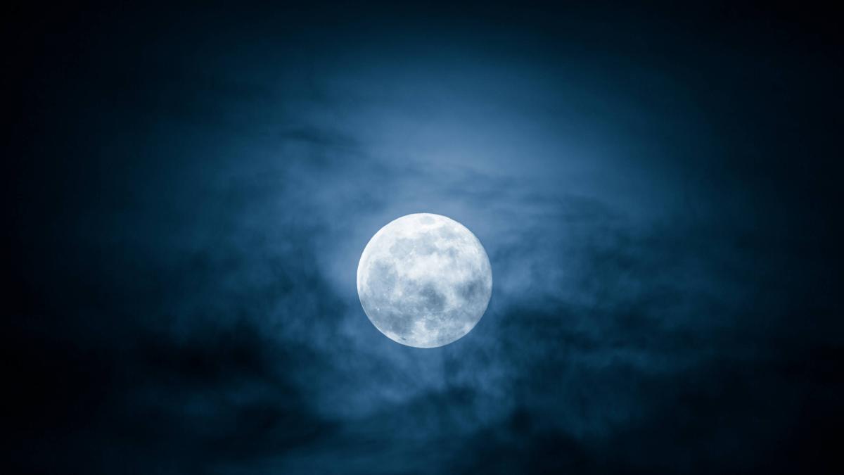 Los rituales de luna llena para hacer este viernes 15 de noviembre y renovar energías