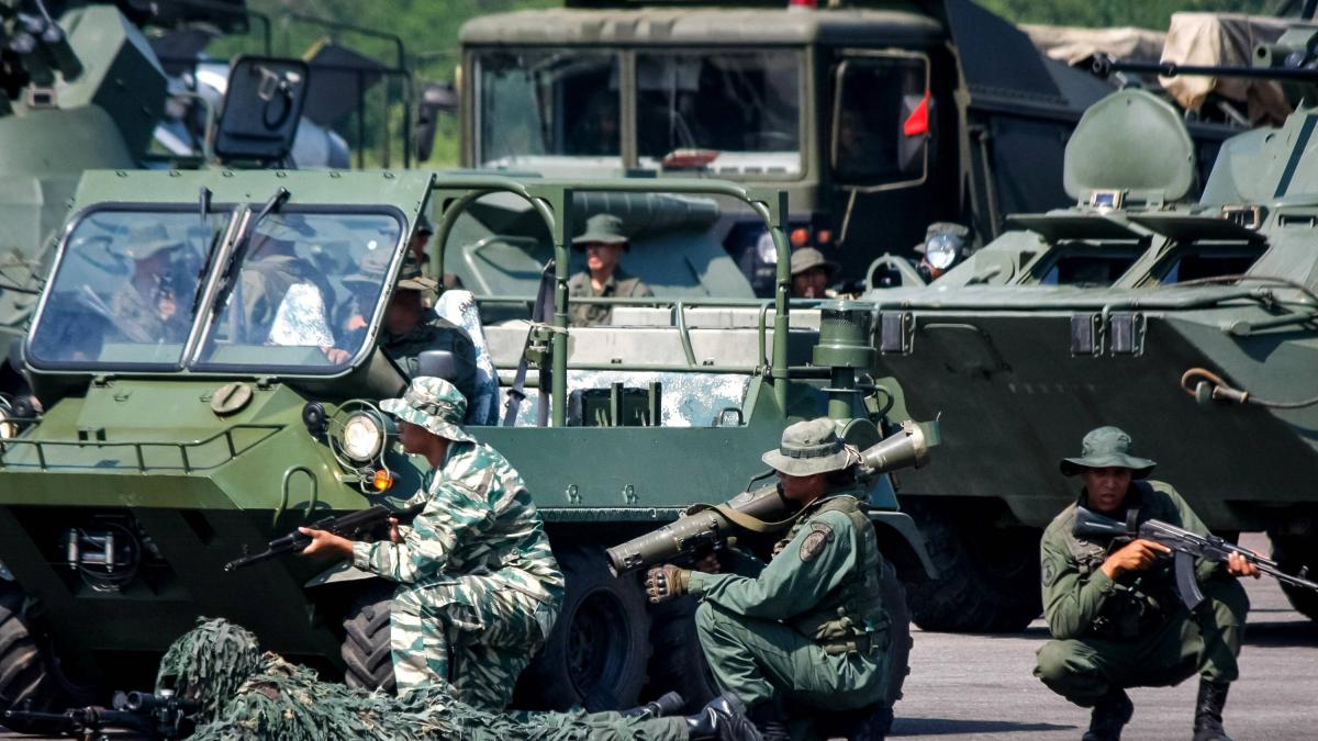 La Fuerza Armada de Venezuela, ¿garante de la elección presidencial del 28 de julio o un aliado fiel del chavismo?