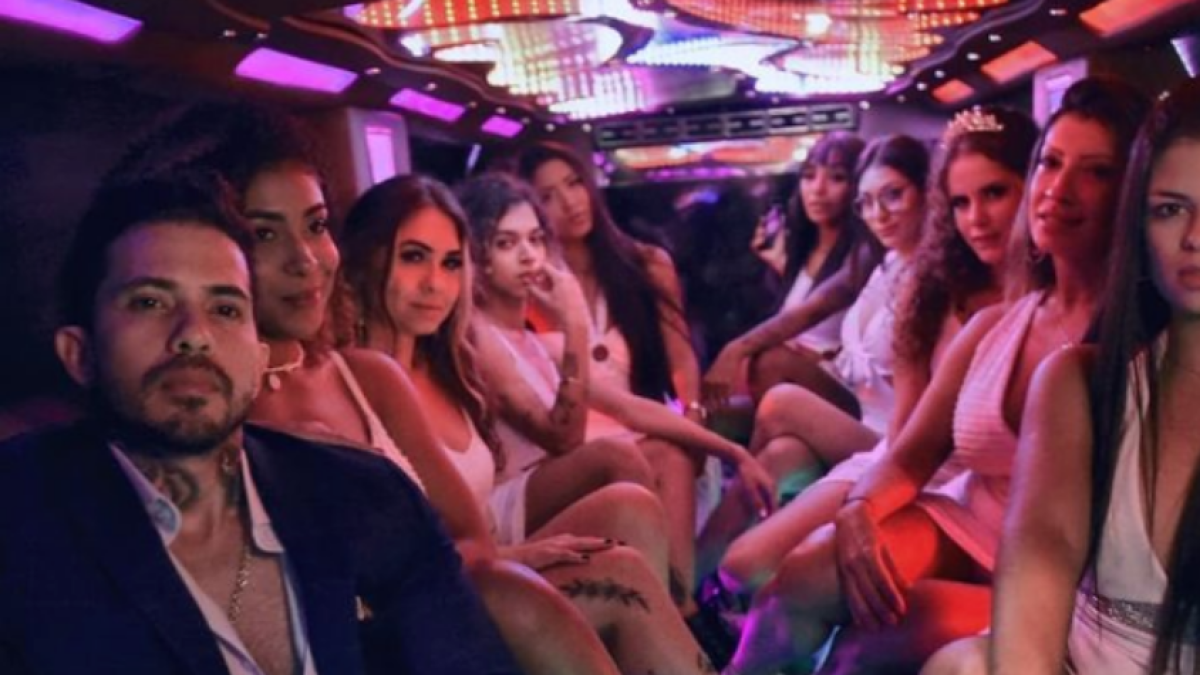 El modelo Arthur O Urso tiene una cuenta en Only Fans junto a sus parejas. 