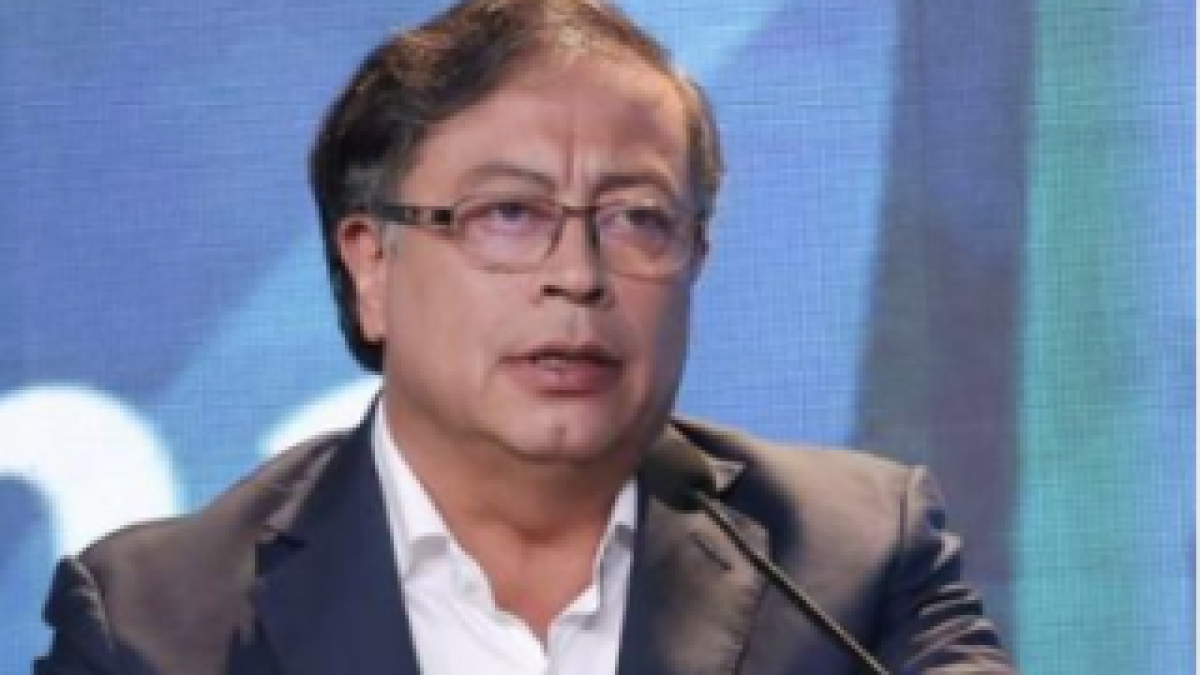 Gustavo Petro Y Rodolfo Hernández: Estas Son Sus Profesiones