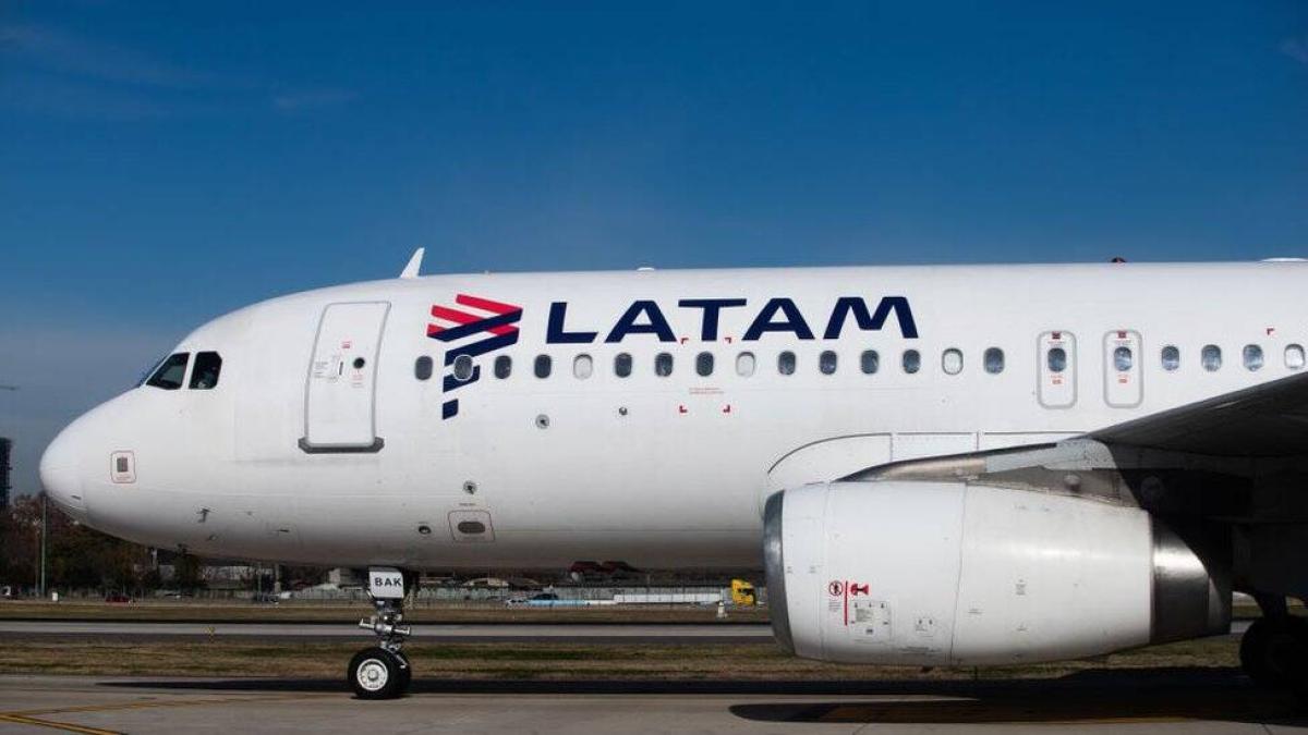 Latam se pronuncia por incidente de avión en el que 13 personas resultaron heridas