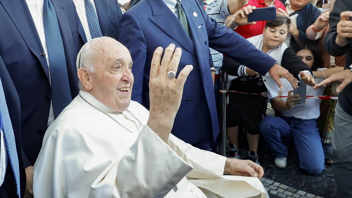 Luis Rueda Aparicio, el nuevo cardenal colombiano anunciado por el papa ...