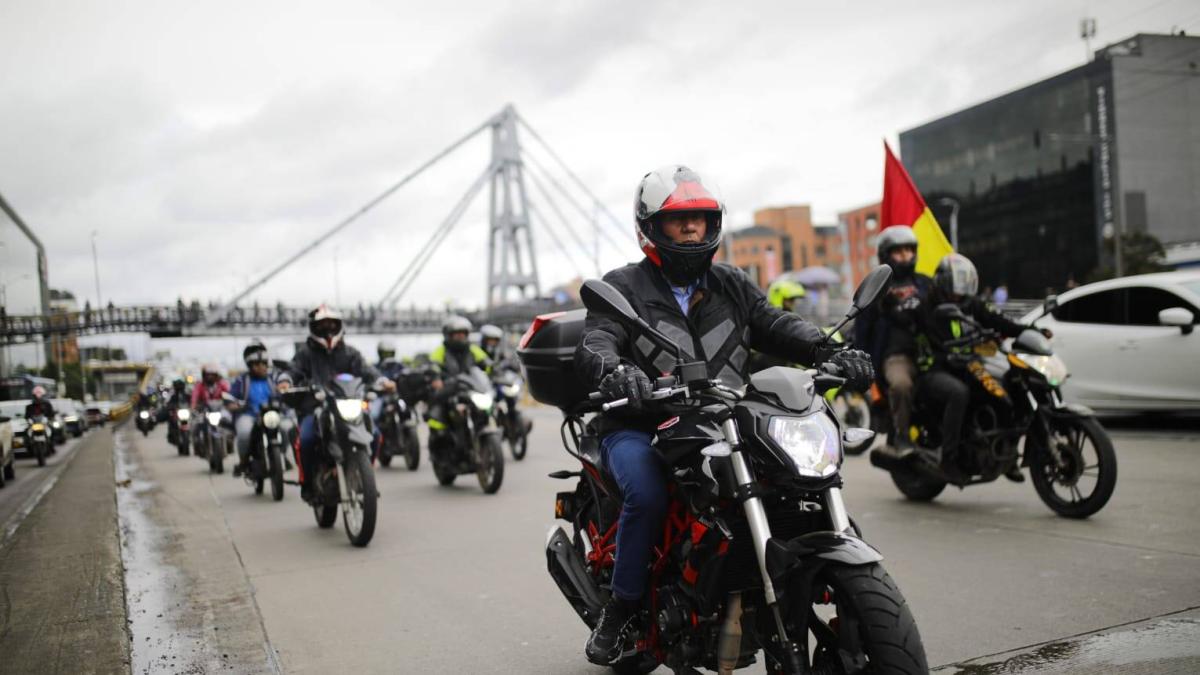 ¿Cuáles son las características del usuario de motocicleta en Colombia y para qué la usan? Esto dice nuevo estudio de la Andi