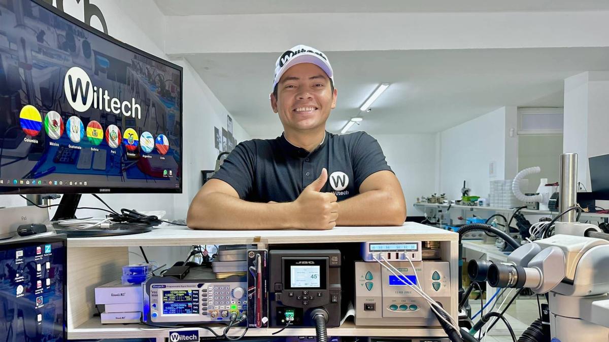 Wilmer Becerra, creador de la empresa Wiltech, abre tienda en Bogota