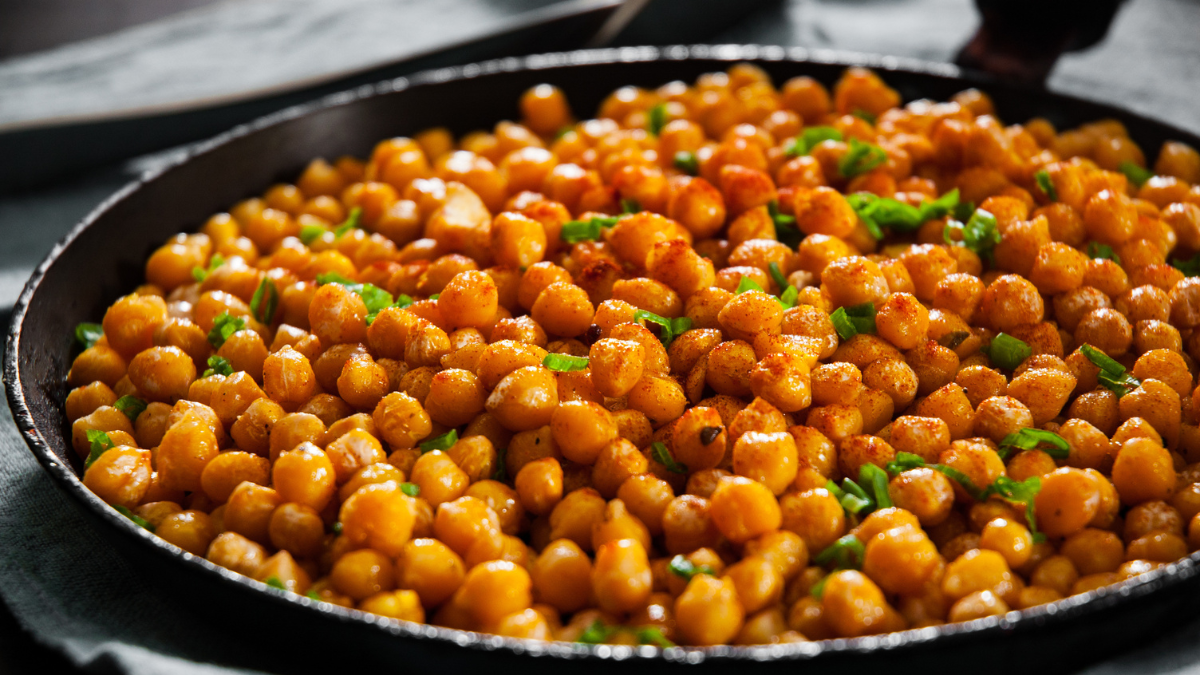 El sencillo truco para ablandar los garbanzos rápidamente a la hora de cocinarlos