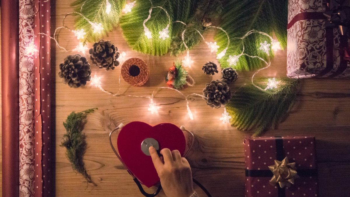 Qué es el Síndrome de Corazón Navideño Conozca qué lo provoca