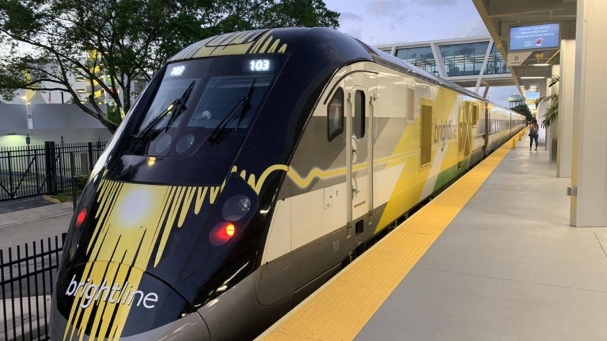 Si quiere conseguir descuentos en el tren Brightline de Florida, puede hacer esto