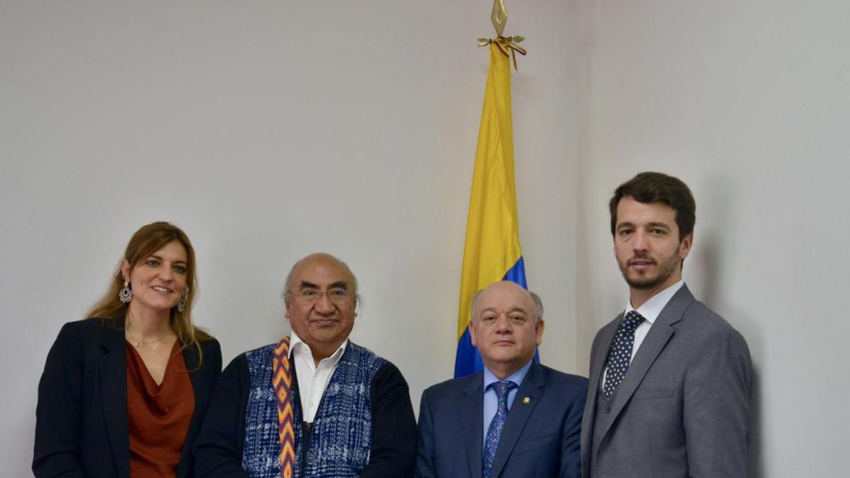 BM Yerli Halkların Hakları Raportörü yüksek mahkemelerle görüştü