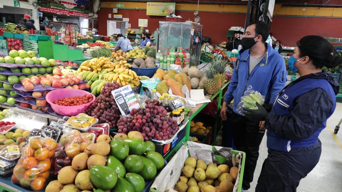 Por paro de camioneros precios de los alimentos subieron en varios mercados, advirtió la Personería de Bogotá 