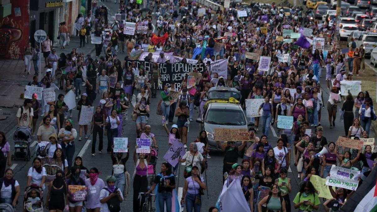 Piden justicia para gestora a la que casi le queman el rostro en marchas del 8 de marzo