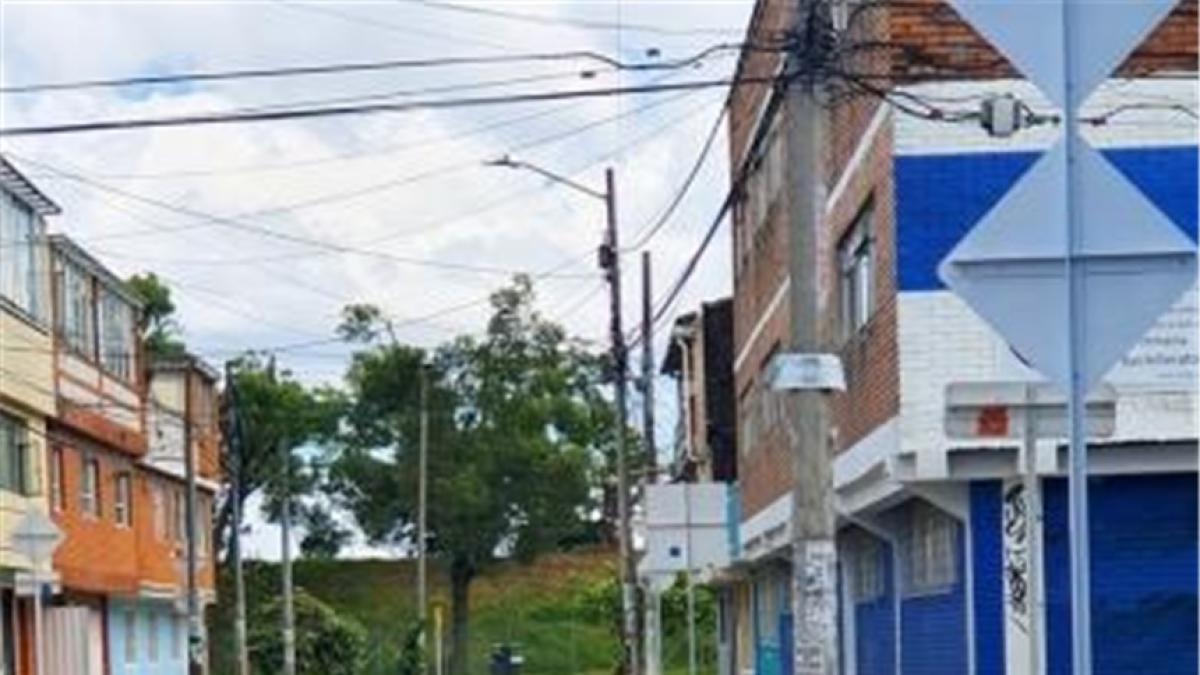 Bogotá: joven fue golpeada y atracada en el barrio Saturno, en Fontibón