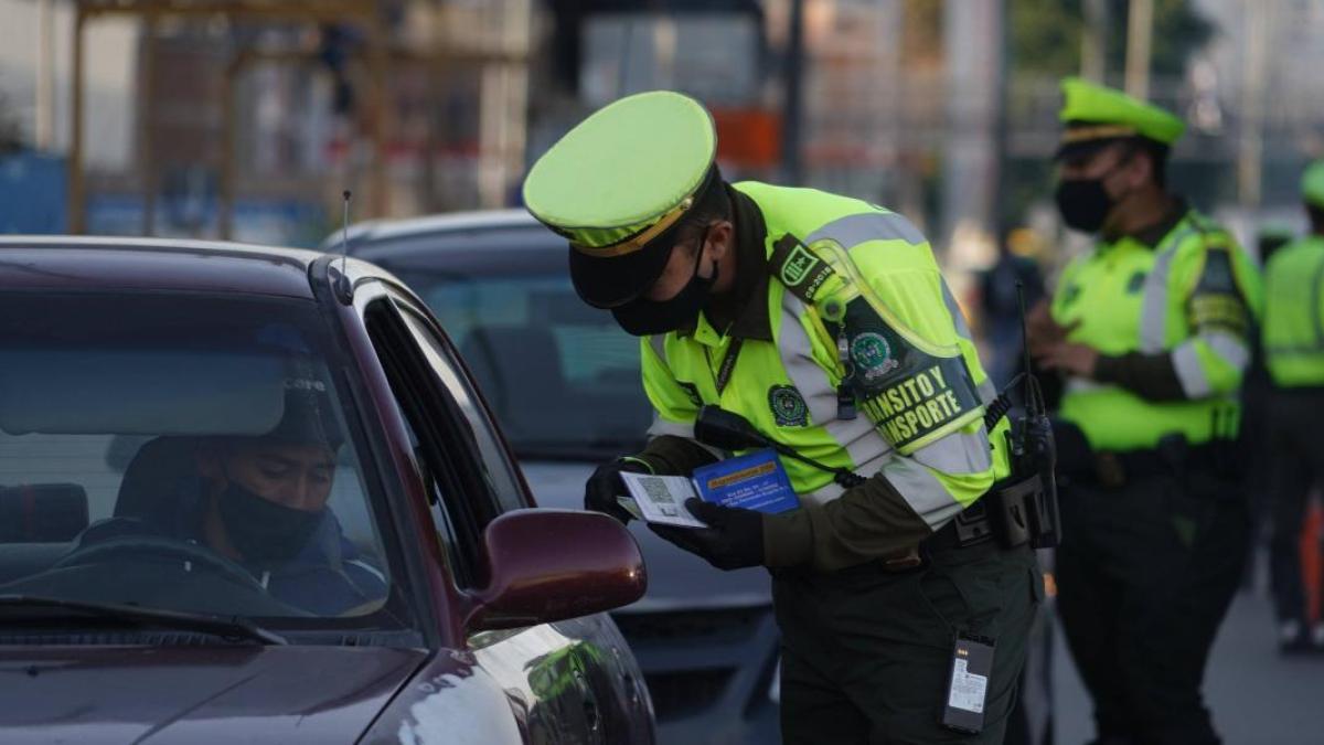 Así puede consultar en línea si tiene comparendos en Bogotá y pagarlos fácilmente