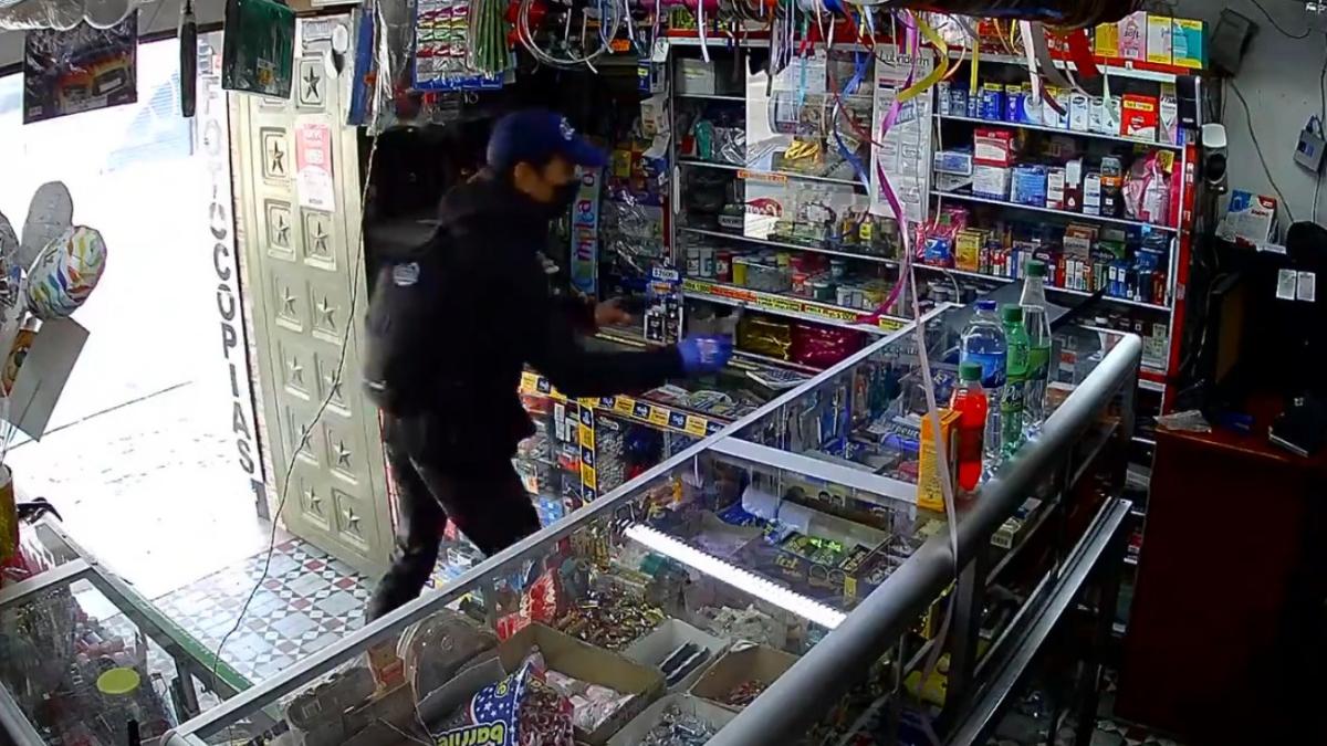 Roban papelería en el sur de Bogotá, ladrón llegó antes que los clientes