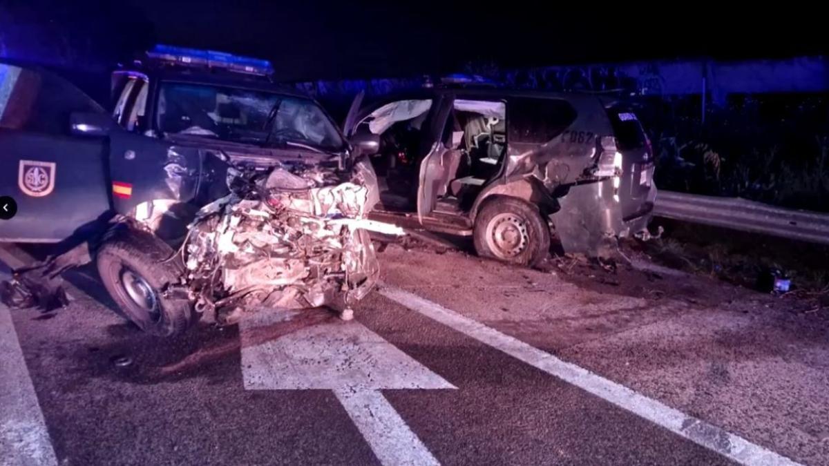 Camión pierde el control y arrolla a varios miembros de la Guardia Civil en España