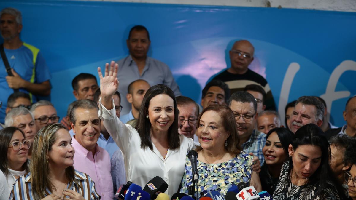 A horas de cerrar el proceso, oposición venezolana no ha podido inscribir candidato